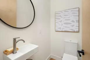 1806 E Mercer St, Seattle, WA 98112 - Photo 15