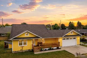 105 22nd St NE, Long Beach, WA 98631 - Photo 1