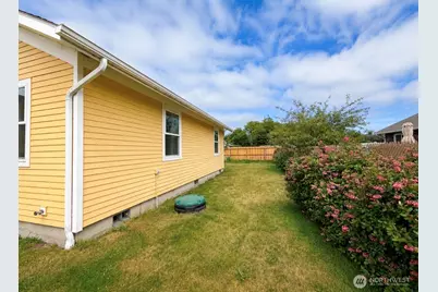 105 22nd Street NE, Long Beach, WA 98631 - Photo 29