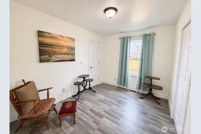 105 22nd Street NE, Long Beach, WA 98631 - Photo 7