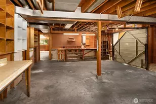 8725 Maple Ln, Edmonds, WA 98026 - Photo 21