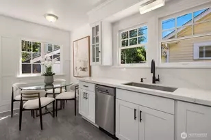 2132 Dexter Ave N, Seattle, WA 98109 - Photo 7