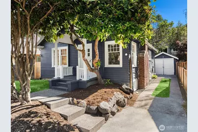 2132 Dexter Avenue N, Seattle, WA 98109 - Photo 1