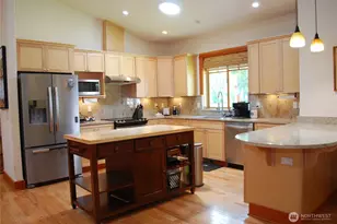 11310 Harris Rd SE, Yelm, WA 98597 - Photo 7