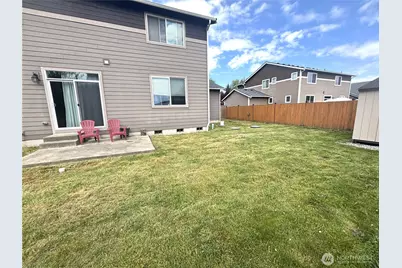 8204 237th Street E, Graham, WA 98338 - Photo 3