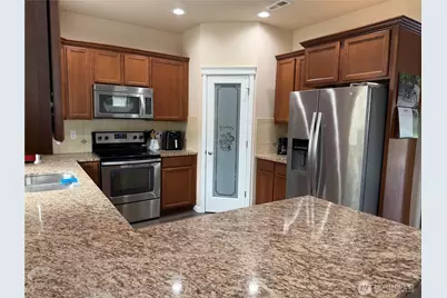 8204 237th Street E, Graham, WA 98338 - Photo 7