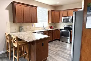 8204 237th St E, Graham, WA 98338 - Photo 5