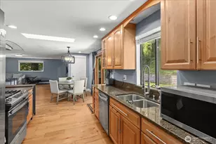 6632 NE 196th St, Kenmore, WA 98028 - Photo 9