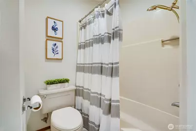 809 N G Street #201, Tacoma, WA 98403 - Photo 23