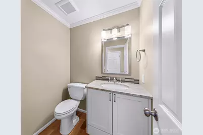 25827 NE 9th Street, Sammamish, WA 98074 - Photo 13