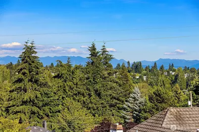 9739 12th Avenue NW, Seattle, WA 98117 - Photo 19