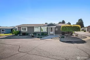 1606 Twin Peaks Dr, Wenatchee, WA 98801 - Photo 1