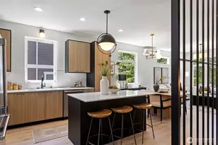 4432 Dayton Ave N, Seattle, WA 98103 - Photo 13