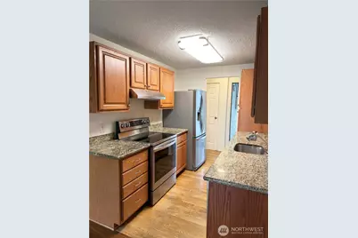 12510 NE 117th Place #B3, Kirkland, WA 98034 - Photo 5