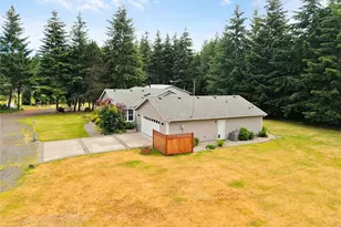 3995 SW Cimmarron Ln, Port Orchard, WA 98367 - Photo 3