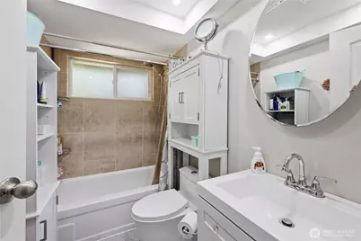 8210 University Point Circle NE, Bremerton, WA 98311 - Photo 25