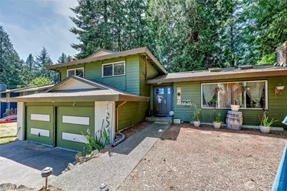 8210 University Point Circle NE, Bremerton, WA 98311 - Photo 3