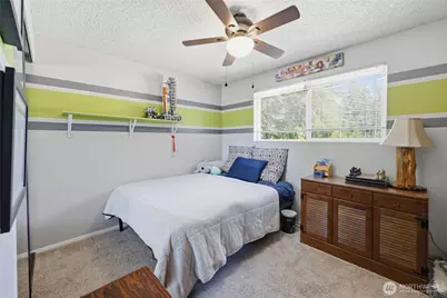 8210 University Point Circle NE, Bremerton, WA 98311 - Photo 23