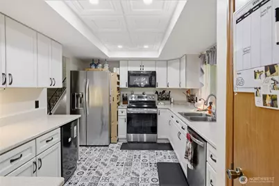 8210 University Point Circle NE, Bremerton, WA 98311 - Photo 11