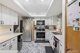 8210 University Point Cir NE, Bremerton, WA 98311 - Photo 11