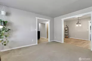 21516 102nd St E, Bonney Lake, WA 98391 - Photo 5