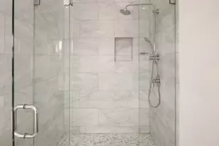 2002 1st Ave N, Seattle, WA 98109 - Photo 23