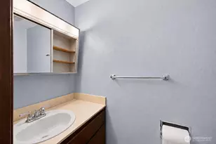 925 139th St E, Tacoma, WA 98445 - Photo 11