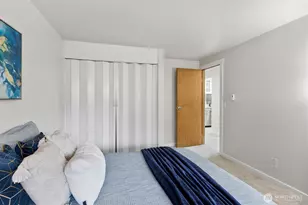 710 N 160th St, Shoreline, WA 98133 - Photo 17