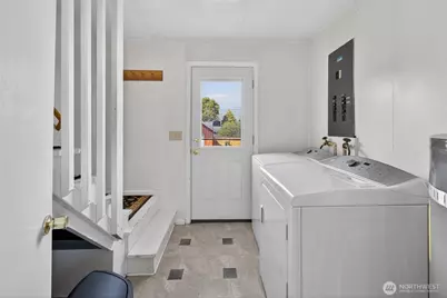 1039 W Sixth Street, Port Angeles, WA 98363 - Photo 9