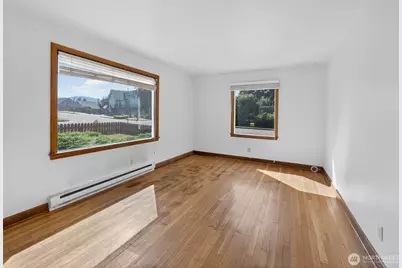 1039 W Sixth Street, Port Angeles, WA 98363 - Photo 5