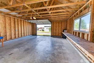 1039 W 6th St, Port Angeles, WA 98363 - Photo 21