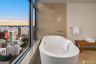 583 Battery St, Seattle, WA 98121 - Photo 23