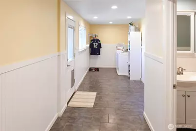 8435 NE 147th Place, Kenmore, WA 98028 - Photo 17