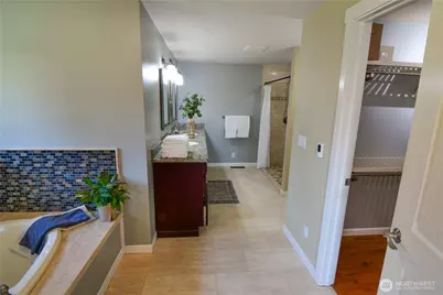 8435 NE 147th Place, Kenmore, WA 98028 - Photo 27