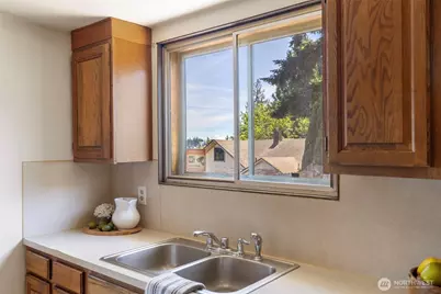 3105 13th Street, Bremerton, WA 98312 - Photo 11