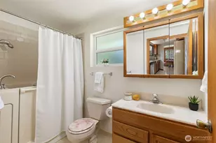 3105 13th St, Bremerton, WA 98312 - Photo 15