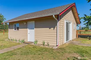 9505 Bridge Rd SE, Yelm, WA 98597 - Photo 19
