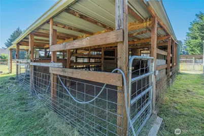 9505 Bridge Road SE, Yelm, WA 98597 - Photo 33