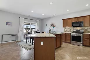26249 241st Pl SE, Maple Valley, WA 98038 - Photo 13