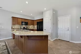 26249 241st Pl SE, Maple Valley, WA 98038 - Photo 15