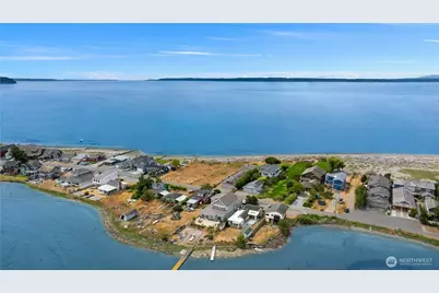 2403 Sunlight Beach Road, Clinton, WA 98236 - Photo 11