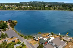 2403 Sunlight Beach Rd, Clinton, WA 98236 - Photo 7