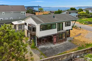 2403 Sunlight Beach Rd, Clinton, WA 98236 - Photo 15