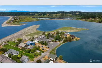 2403 Sunlight Beach Road, Clinton, WA 98236 - Photo 9
