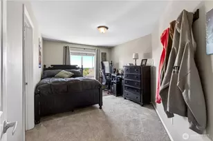 32 Mount Rainier Loop E, Bonney Lake, WA 98391 - Photo 29