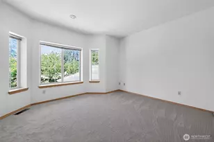 18432 W Lake Desire Dr SE, Renton, WA 98058 - Photo 33