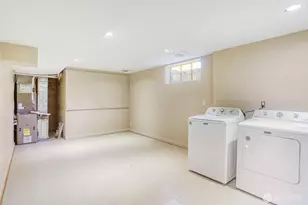 10012 NE 22nd St, Bellevue, WA 98004 - Photo 19