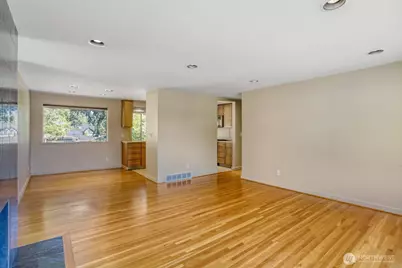 10012 NE 22nd Street, Bellevue, WA 98004 - Photo 5