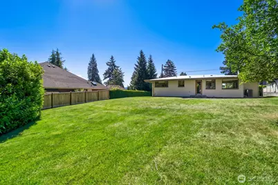 10012 NE 22nd Street, Bellevue, WA 98004 - Photo 21