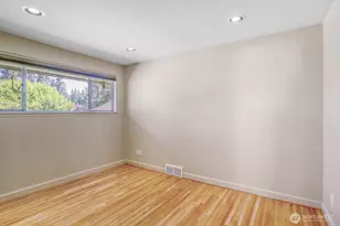 10012 NE 22nd St, Bellevue, WA 98004 - Photo 11